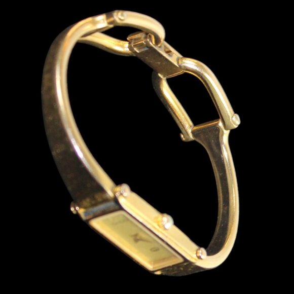 Gucci 1500L Vintage Gold Tone Rectangular Slim Case Horsebit Luxe Watch